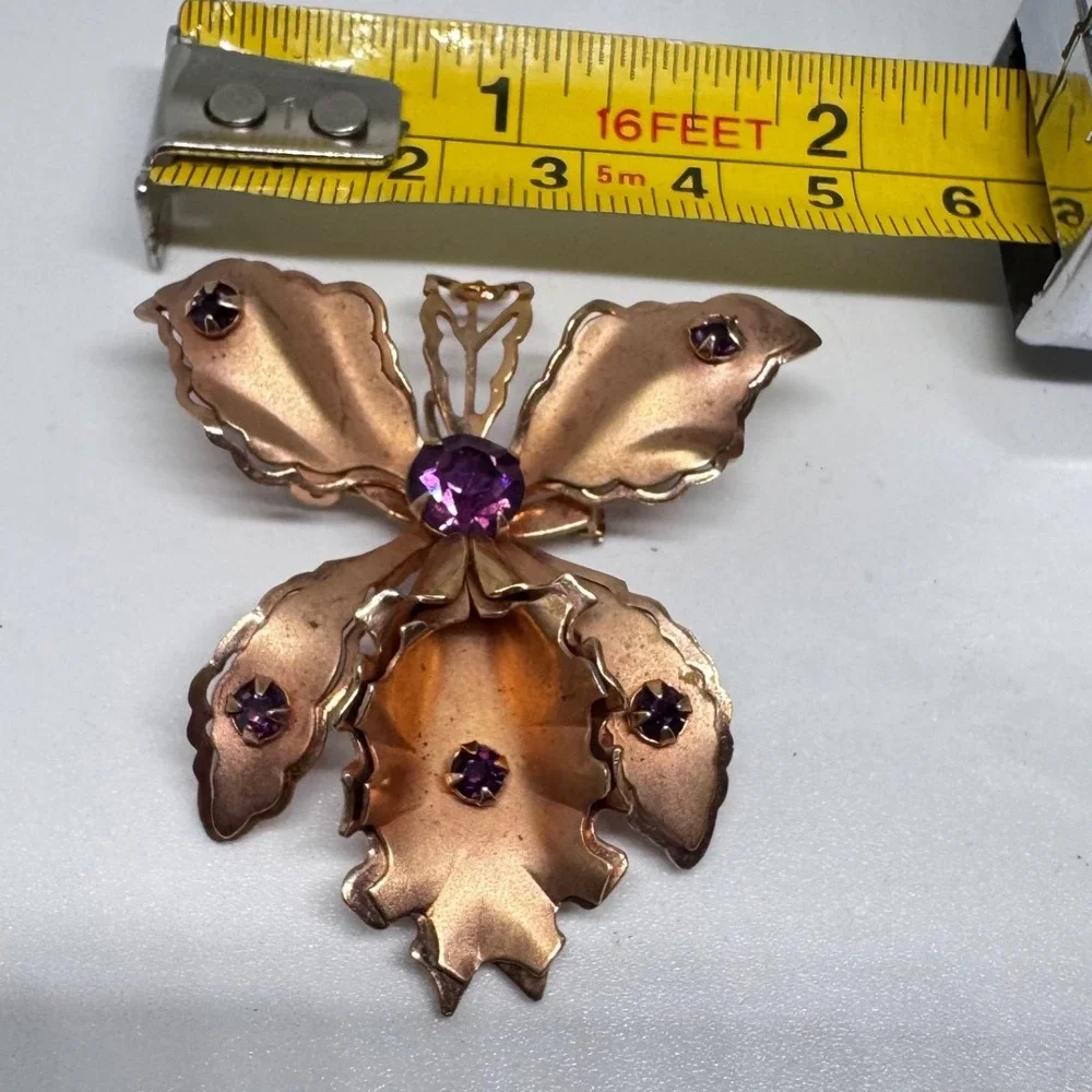 Vintage  Flower Brooch Purple Rhinestone Rose Gold Tone‎ Floral  Pin preloved